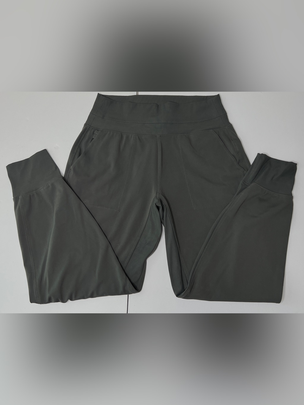 Athleta Venice High Rise Joggers Womenâs Size Medium Charcoal Gray Stretch